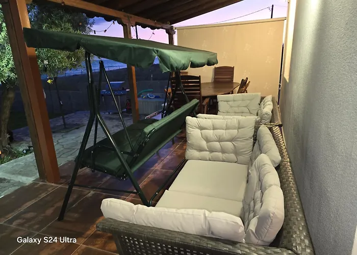 Athenas * Nea Plagia