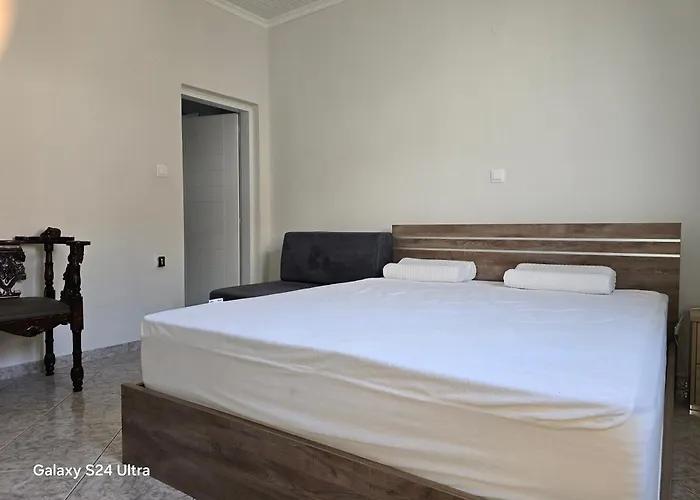 Athenas Case de vacanță Nea Plagia