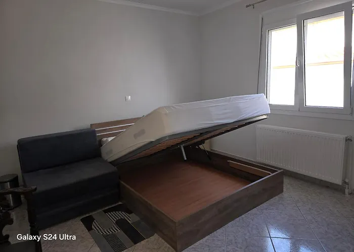 Athenas * Nea Plagia