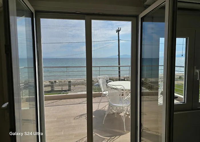 Athenas * Nea Plagia