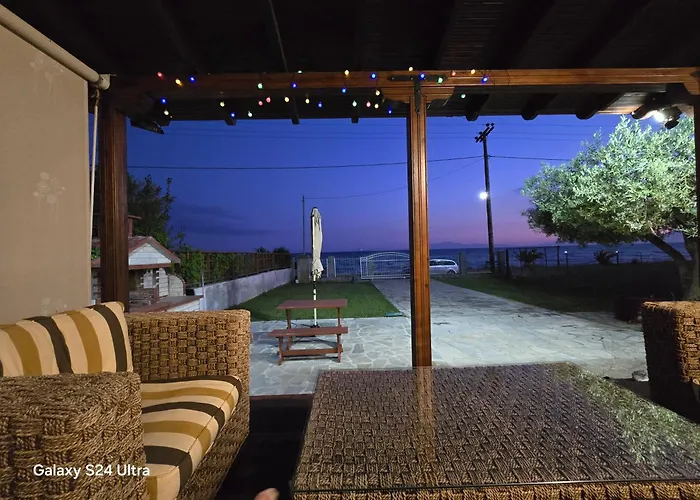 Athenas Case de vacanță Nea Plagia